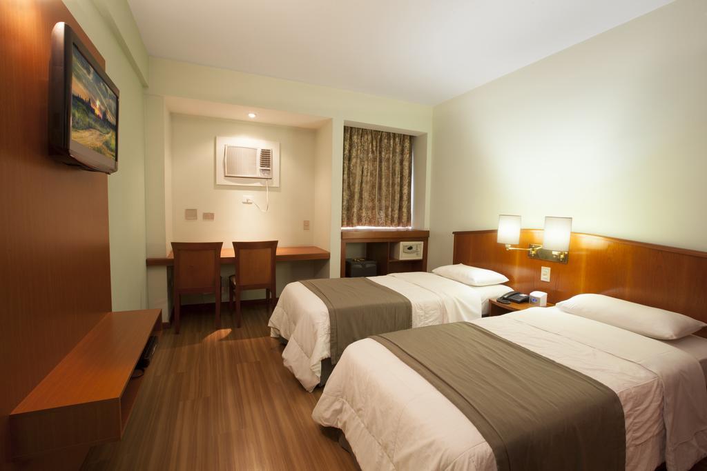 Hotel Moncloa เซาเปาโล ภายนอก รูปภาพ
