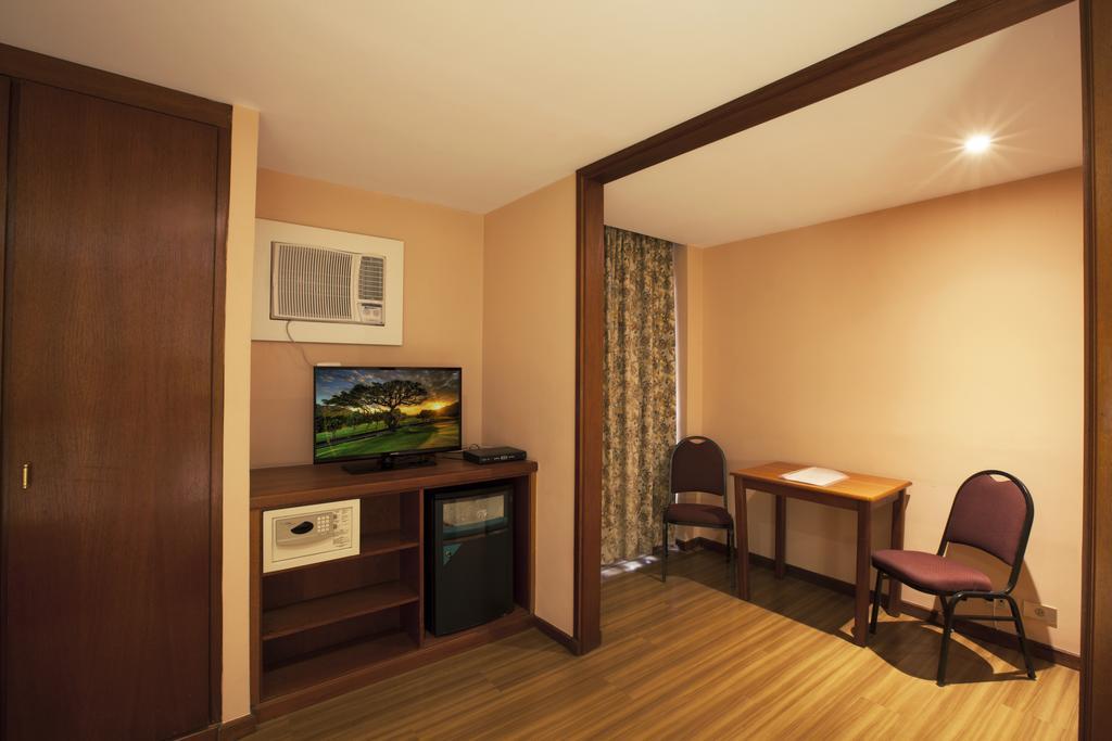 Hotel Moncloa เซาเปาโล ภายนอก รูปภาพ