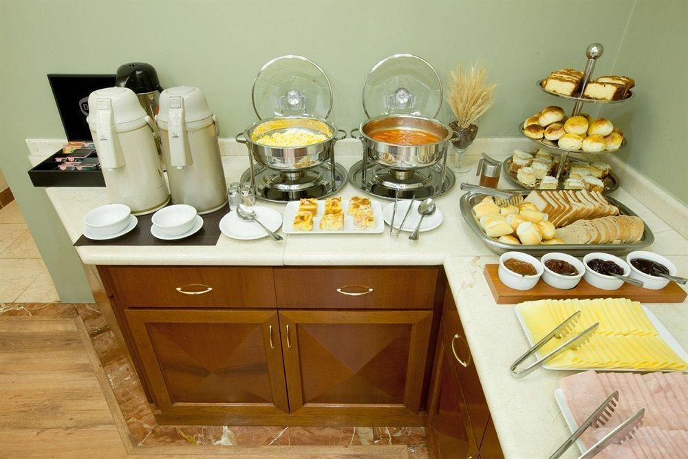 Hotel Moncloa เซาเปาโล ภายนอก รูปภาพ