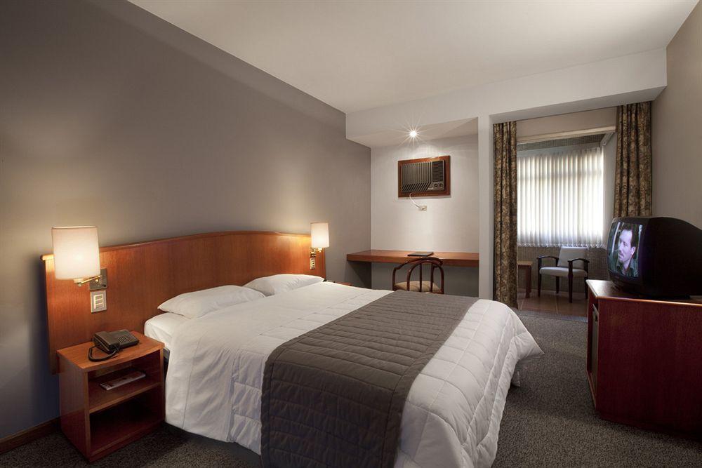Hotel Moncloa เซาเปาโล ภายนอก รูปภาพ