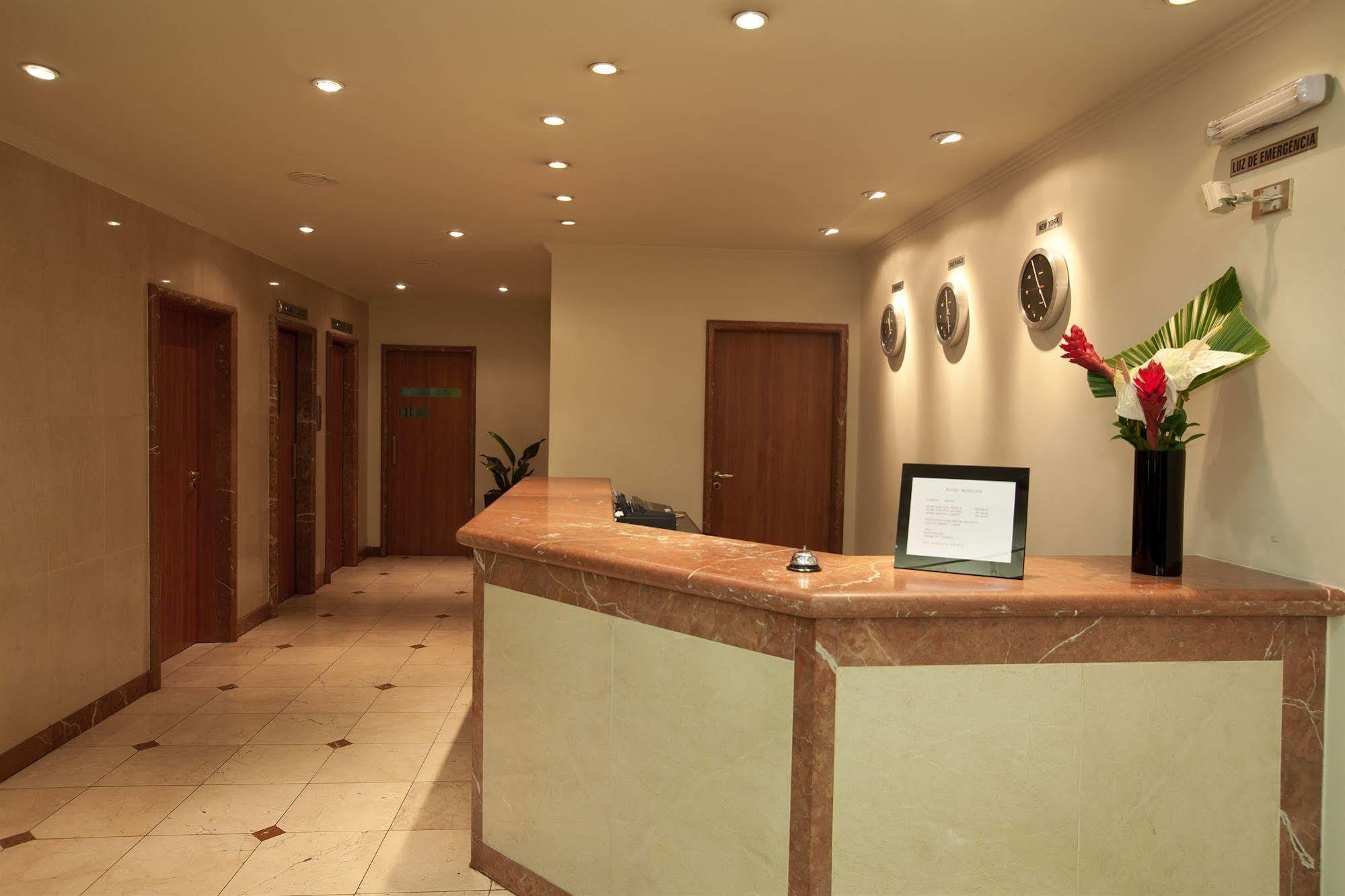 Hotel Moncloa เซาเปาโล ภายนอก รูปภาพ