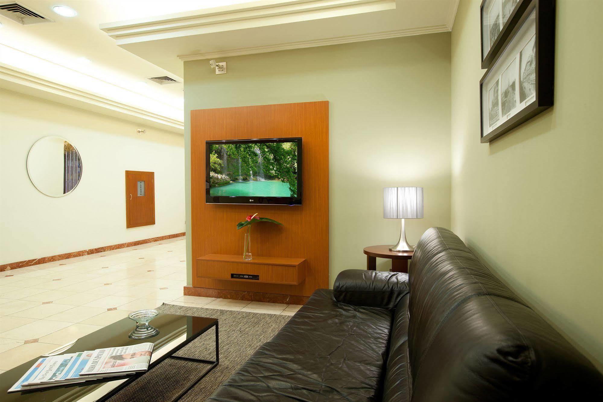 Hotel Moncloa เซาเปาโล ภายนอก รูปภาพ